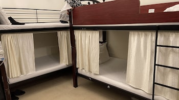 bollywood beach hostel