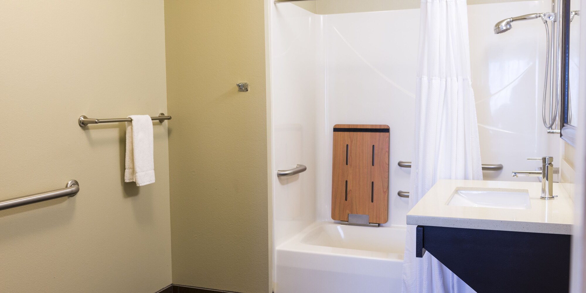 staybridge suites fargo by ihg