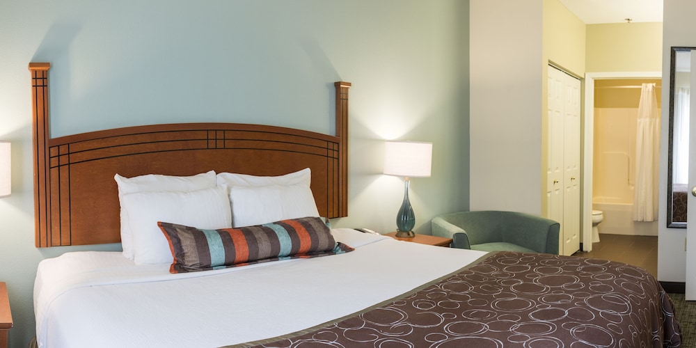 staybridge suites fargo by ihg