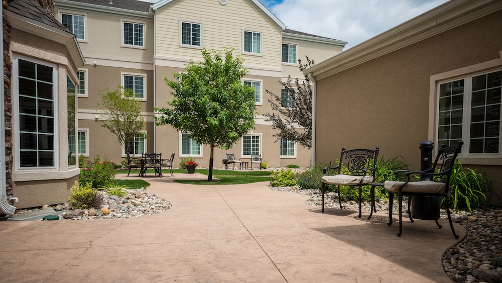 staybridge suites fargo by ihg