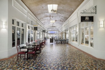 the banyan hotel fort myers tapestry collection by hilton