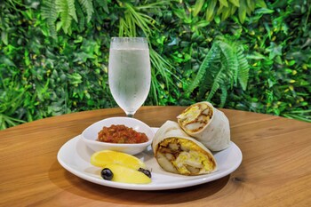 the banyan hotel fort myers tapestry collection by hilton