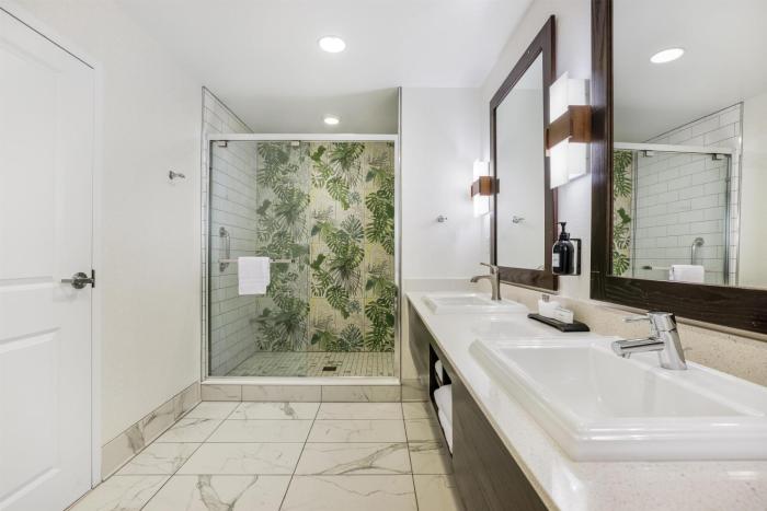 the banyan hotel fort myers tapestry collection by hilton