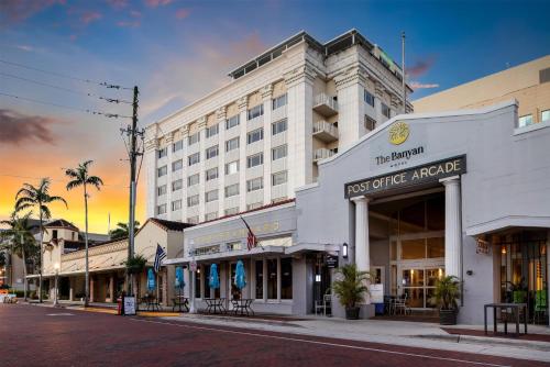 the banyan hotel fort myers tapestry collection by hilton