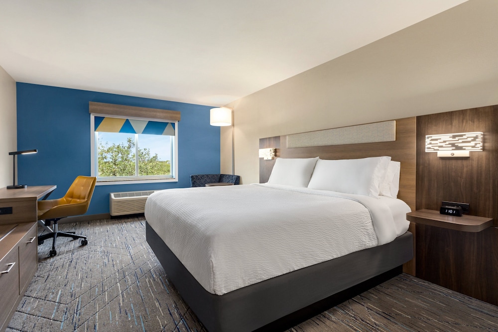 holiday inn express and suites fort pierce west