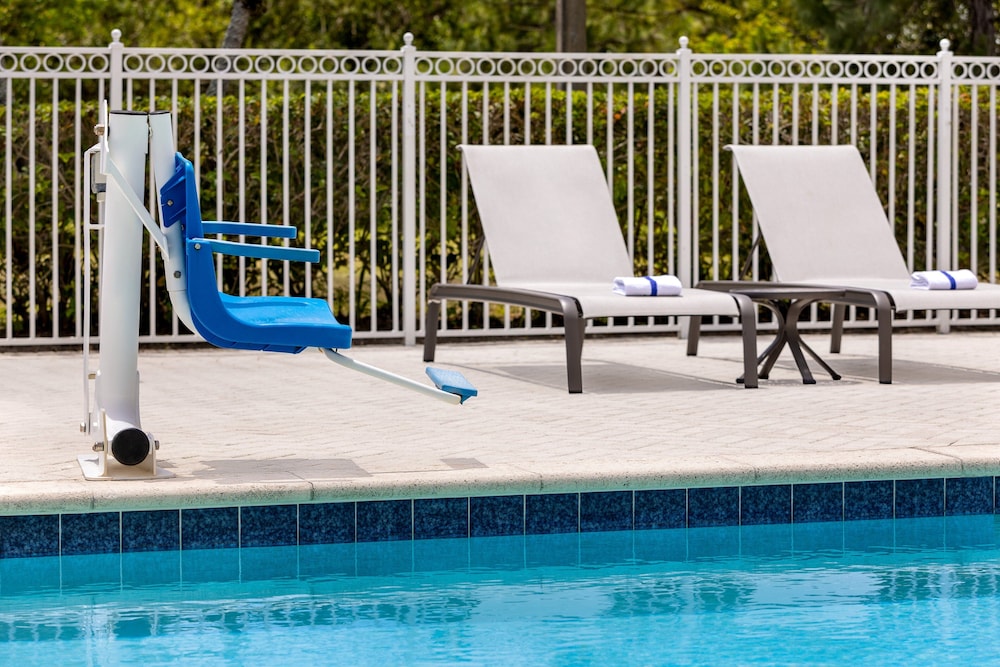holiday inn express and suites fort pierce west