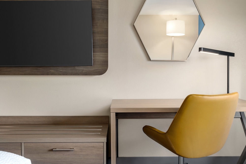 holiday inn express and suites fort pierce west