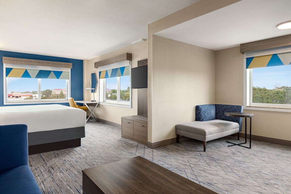 holiday inn express and suites fort pierce west