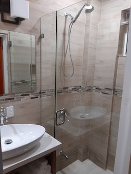 pesheres inn and spa