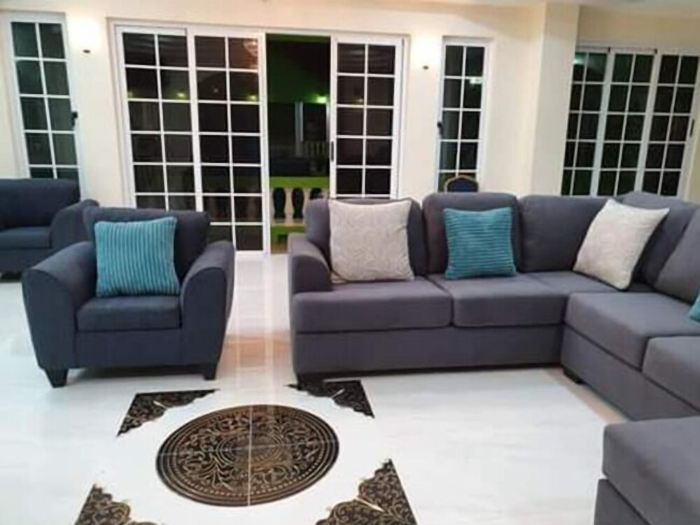 pesheres inn and spa