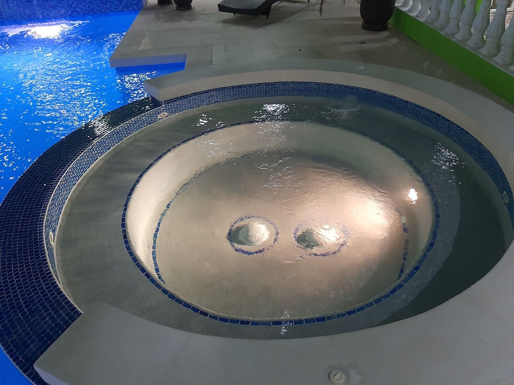 pesheres inn and spa