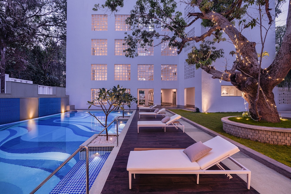 the yellow house anjuna ihcl seleqtions