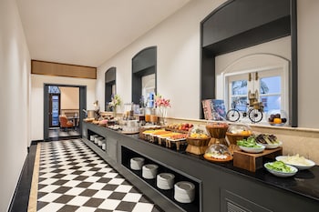 the yellow house anjuna ihcl seleqtions