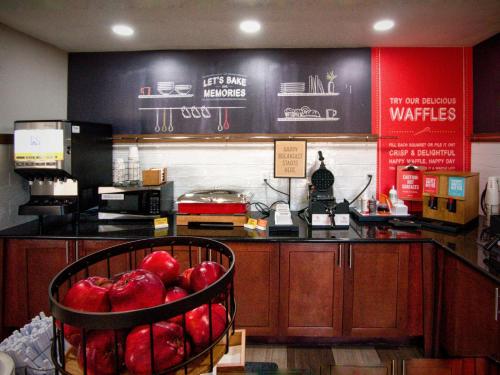 hampton inn oklahoma city edmond