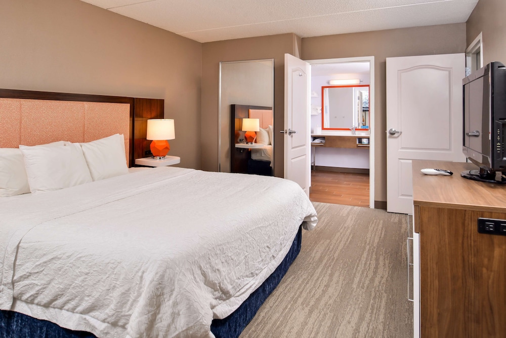 hampton inn emporia