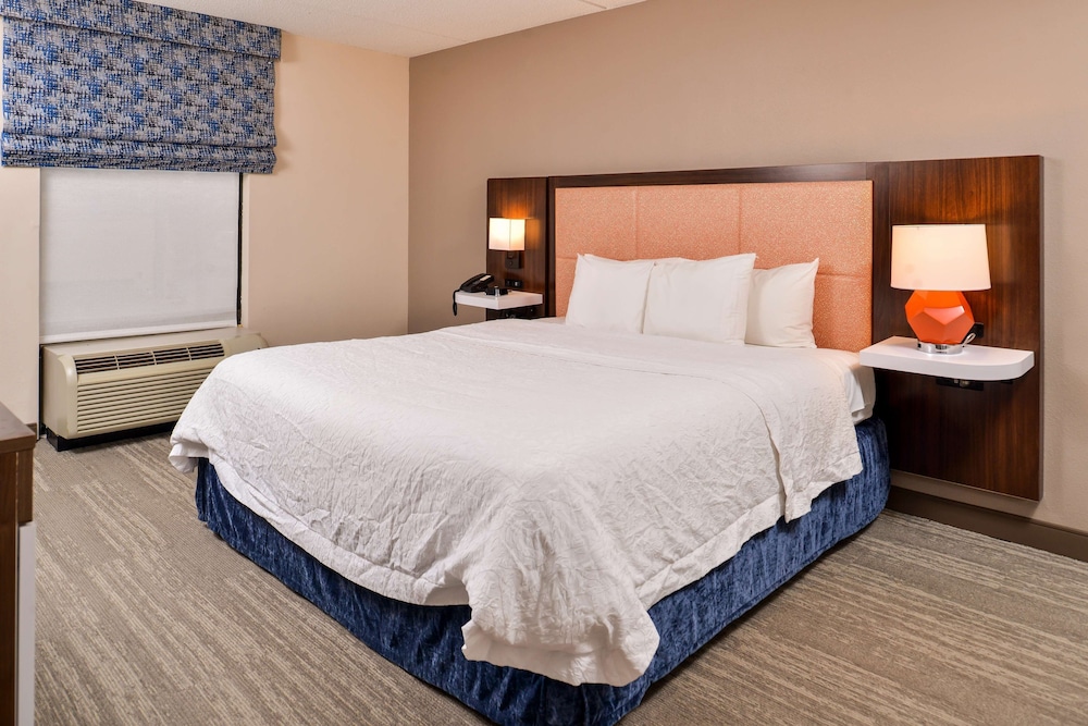 hampton inn emporia