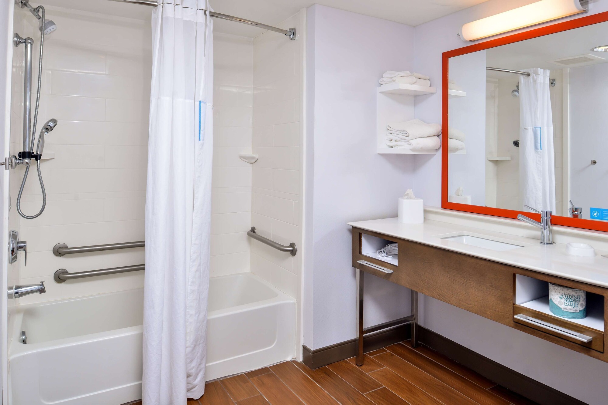 hampton inn emporia