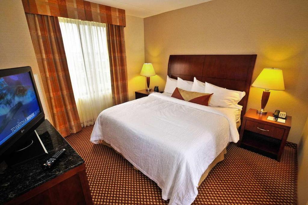 hilton garden inn erie
