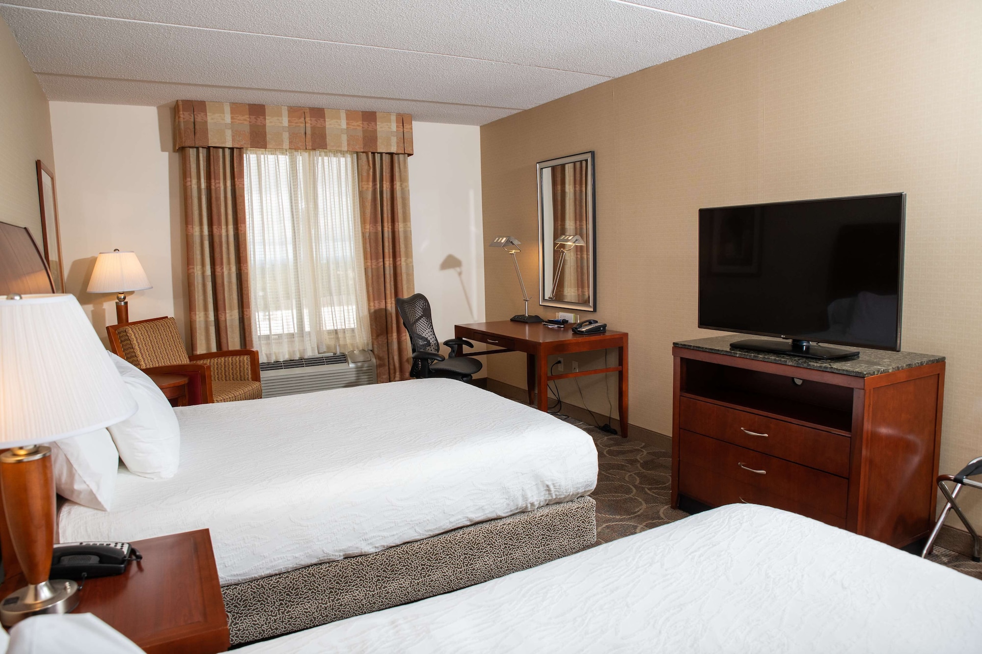 hilton garden inn erie