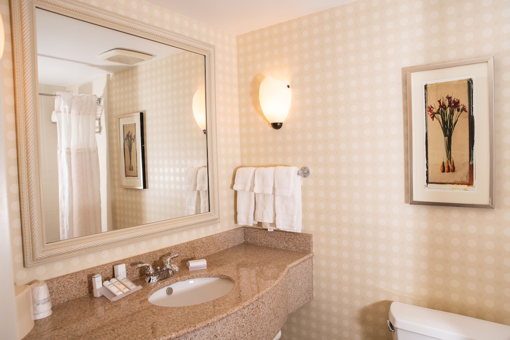 hilton garden inn erie