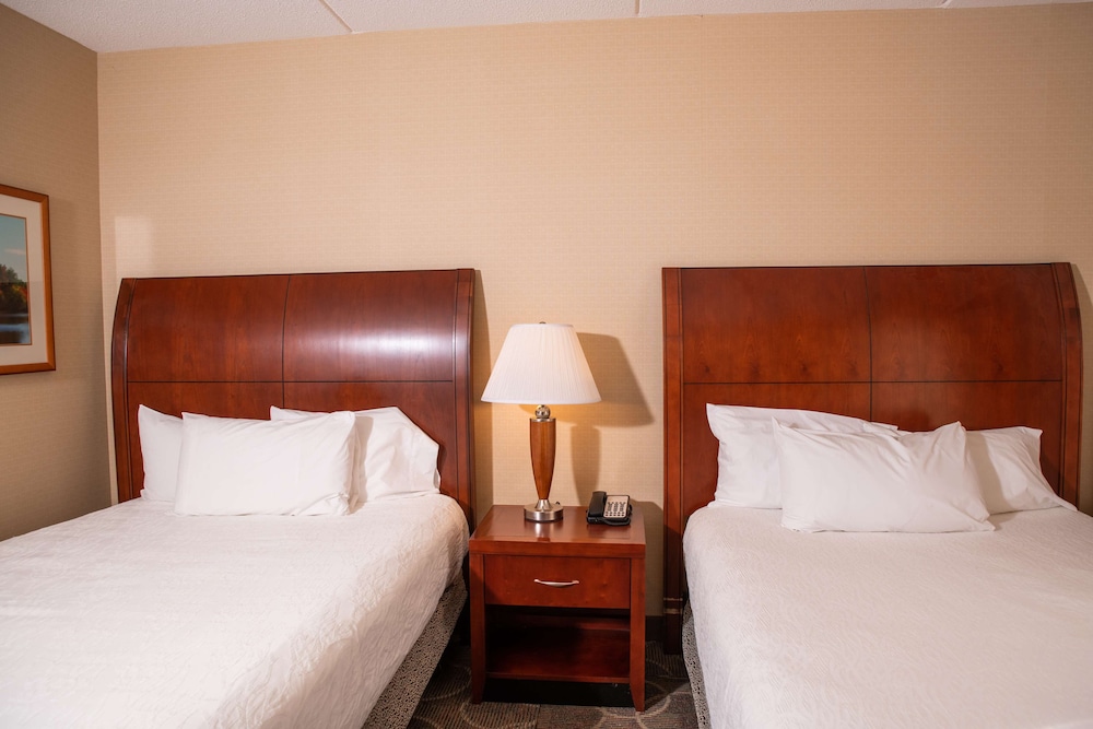 hilton garden inn erie