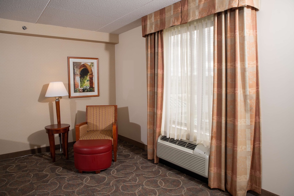 hilton garden inn erie
