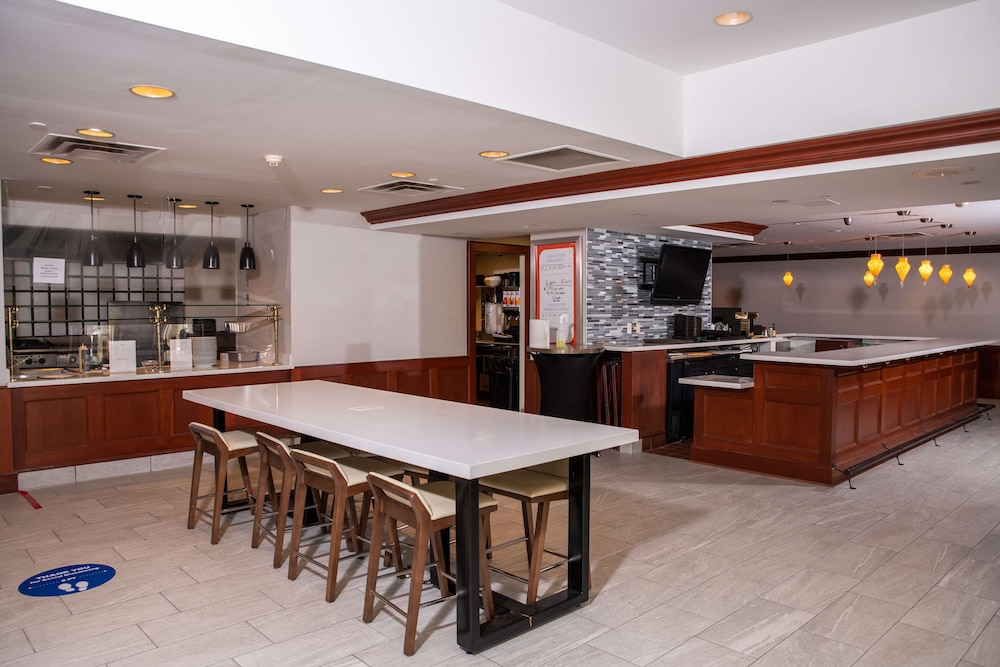 hilton garden inn erie