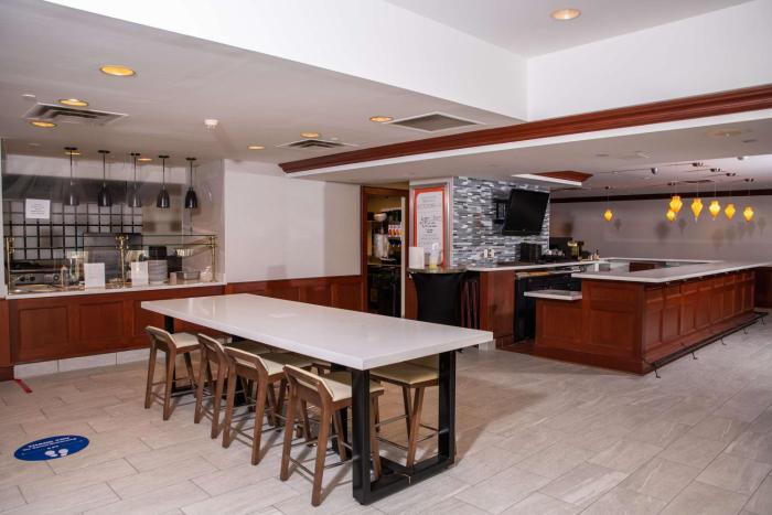 hilton garden inn erie