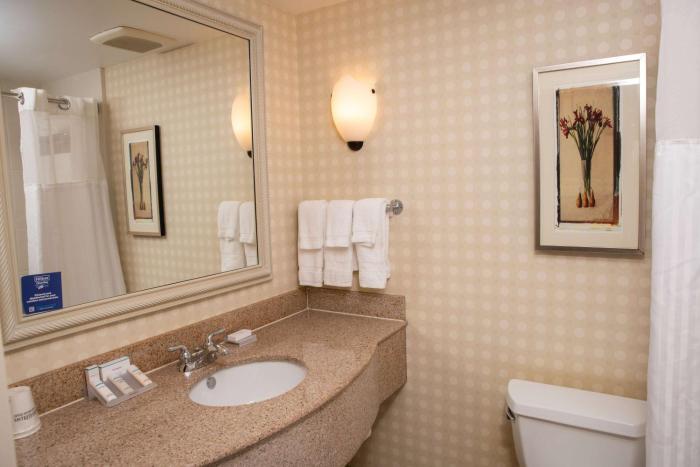 hilton garden inn erie