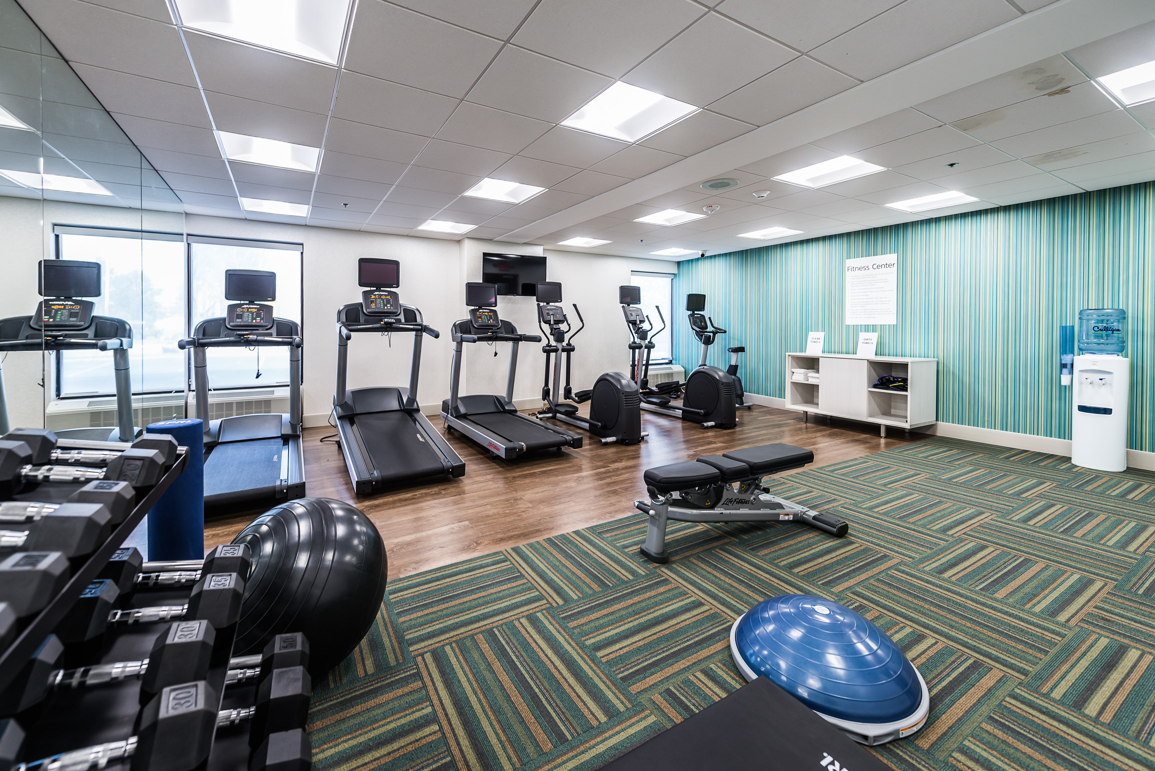 holiday inn express flint campus area by ihg