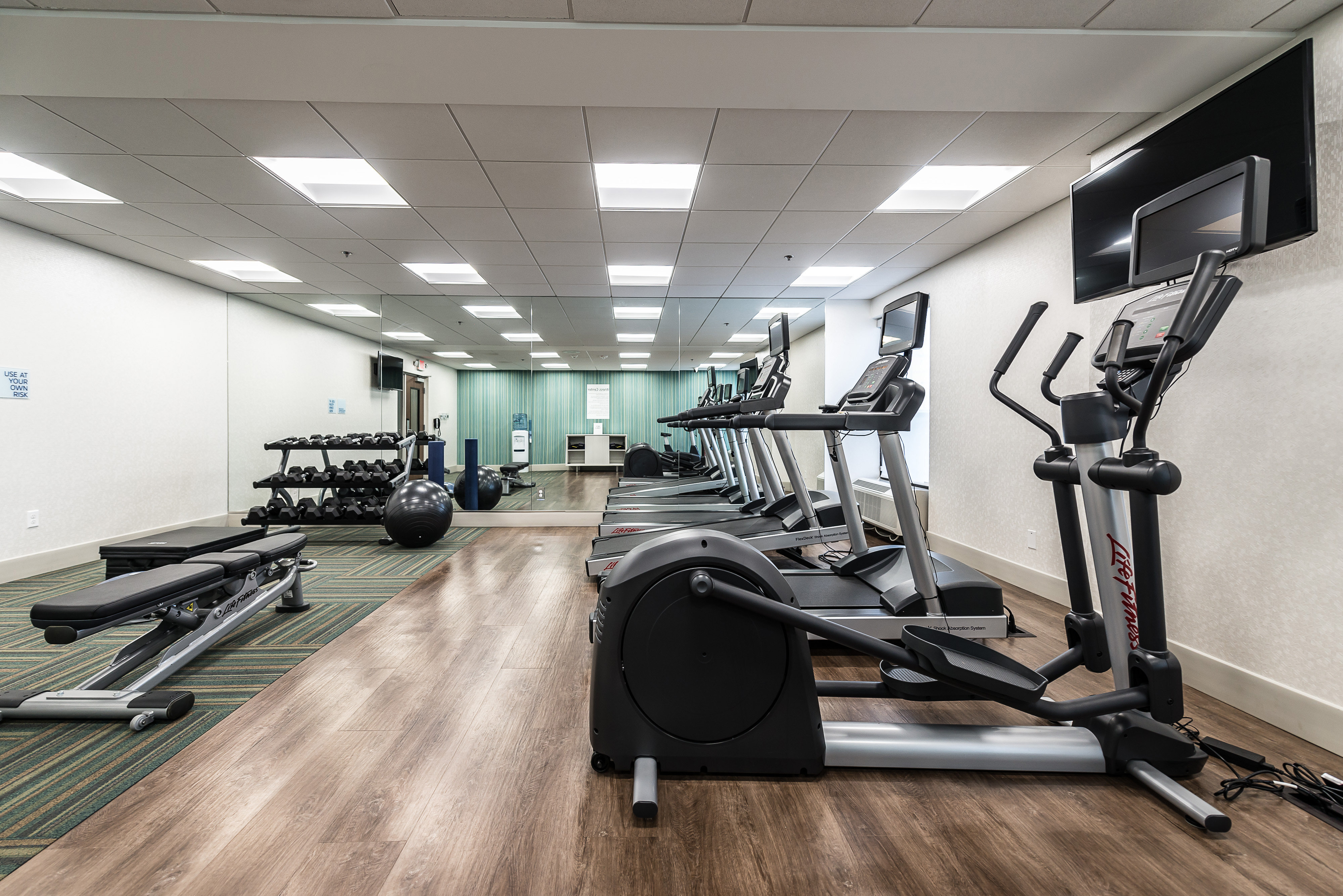 holiday inn express flint campus area by ihg