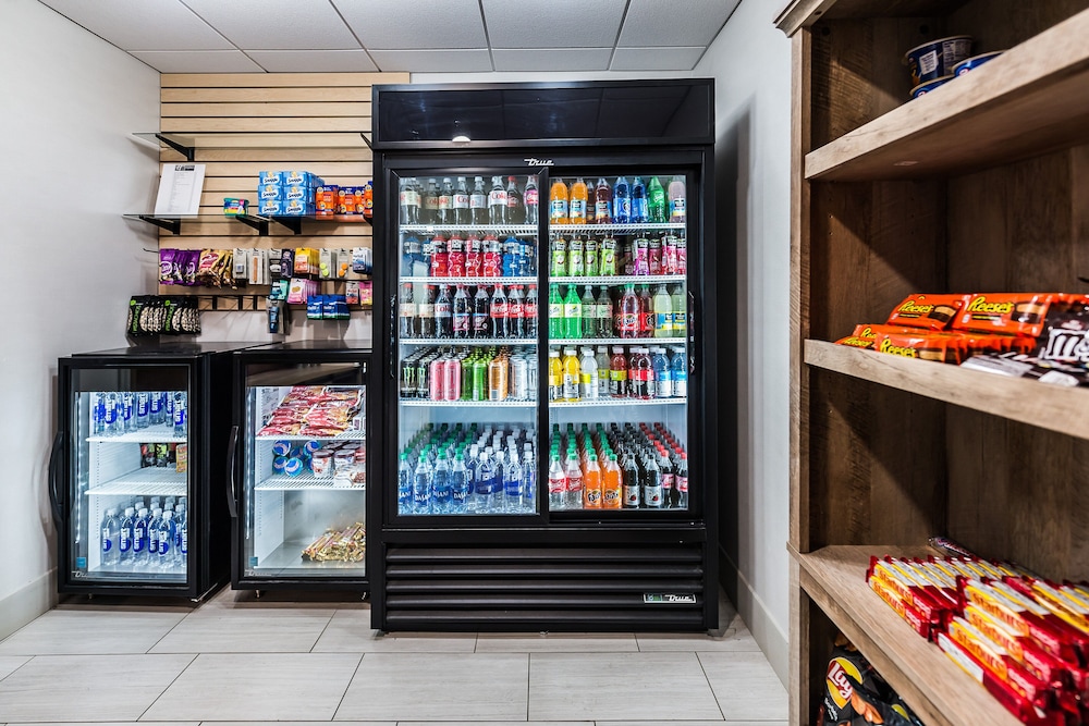 holiday inn express flint campus area by ihg