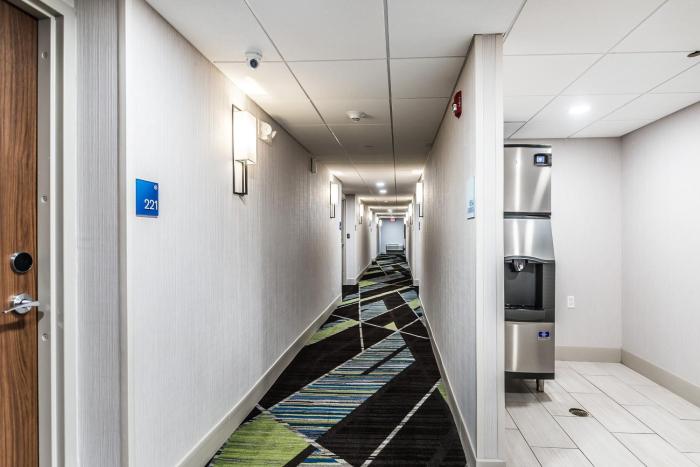 holiday inn express flint campus area by ihg