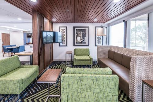 holiday inn express flint campus area by ihg