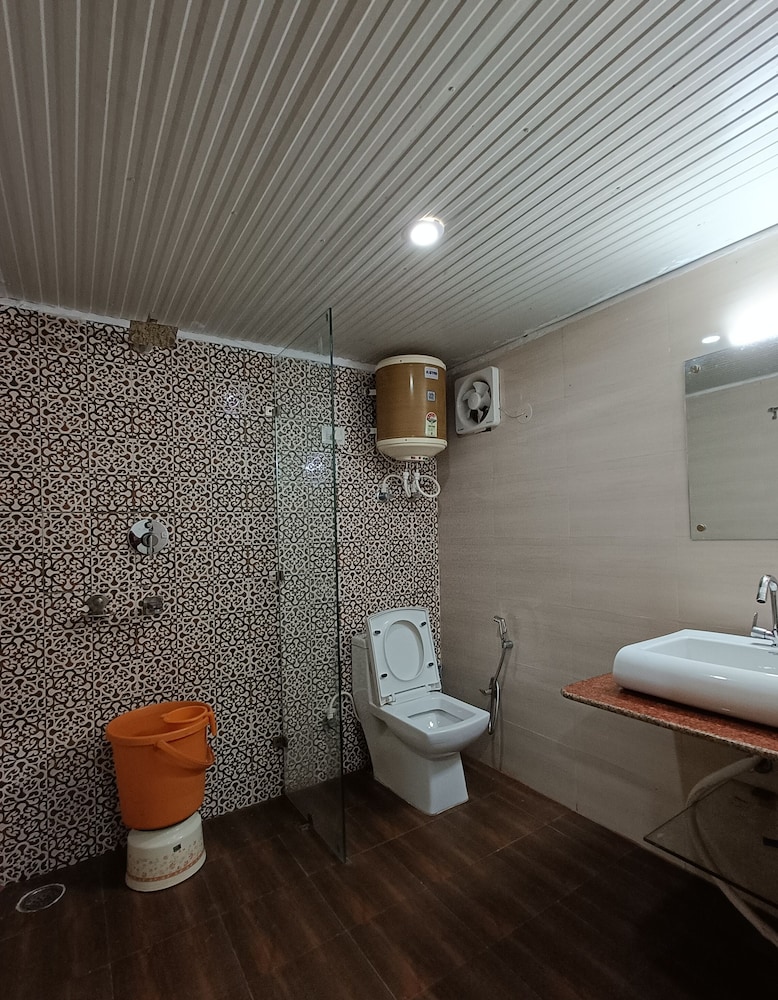 resort the himalayan odyssey and cottages