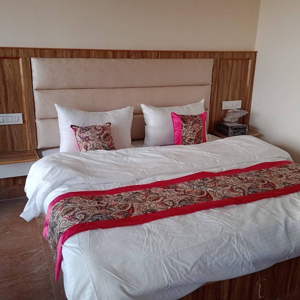 resort the himalayan odyssey and cottages