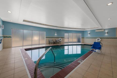 holiday inn express hampton coliseum central by ihg