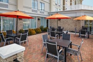 holiday inn express hampton coliseum central by ihg