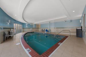holiday inn express hampton coliseum central by ihg