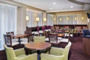 holiday inn express hampton coliseum central by ihg