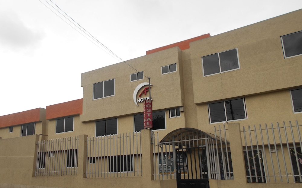 hotel la perla sur af