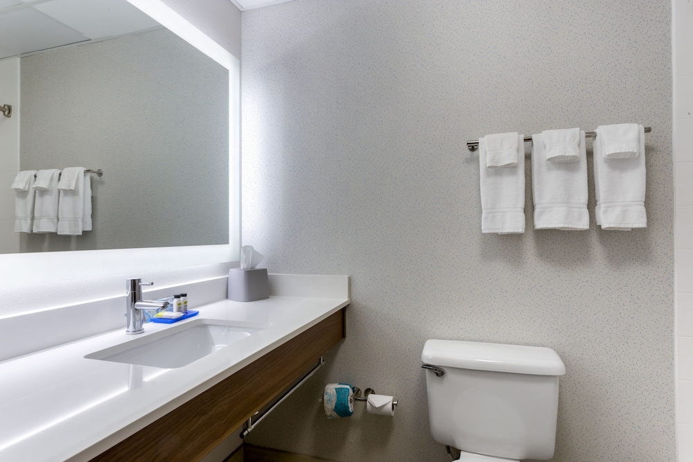 holiday inn express hotel and suites harrison by ihg