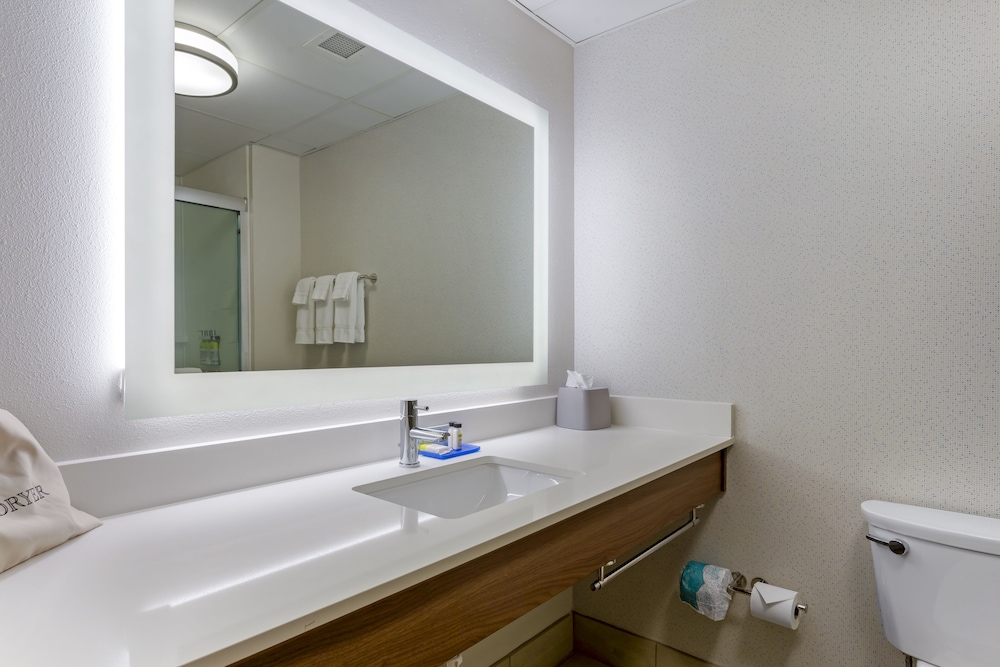 holiday inn express hotel and suites harrison by ihg