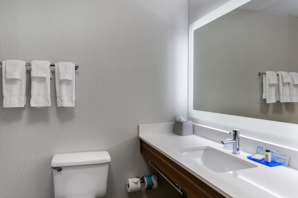 holiday inn express hotel and suites harrison by ihg