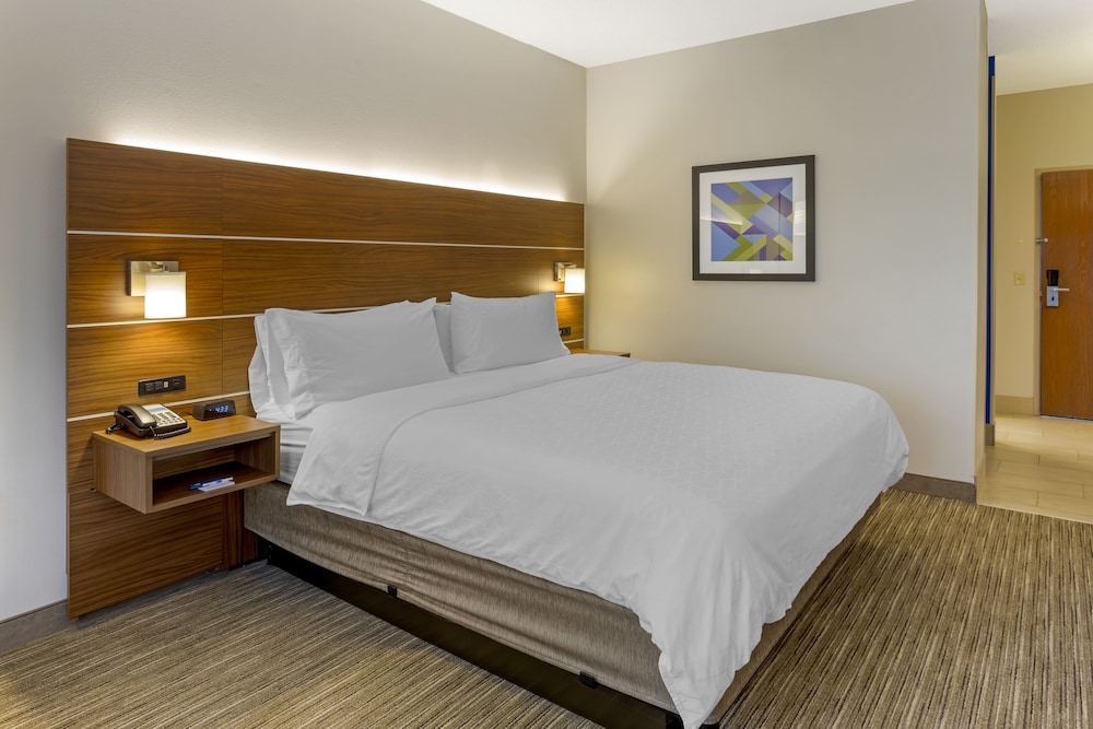 holiday inn express hotel and suites harrison by ihg