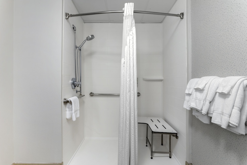 holiday inn express hotel and suites harrison by ihg