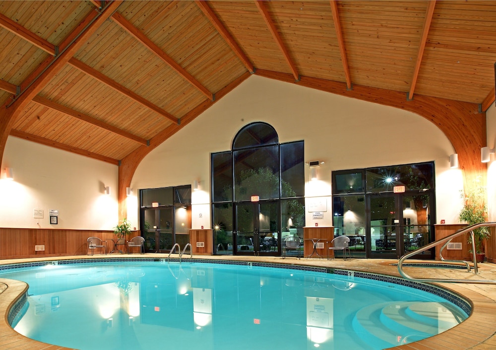 holiday inn express hotel and suites harrison by ihg