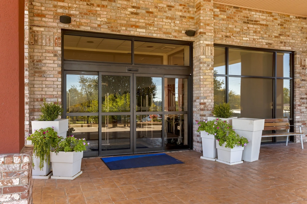 holiday inn express hotel and suites harrison by ihg