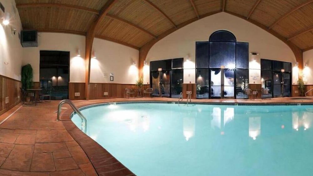 holiday inn express hotel and suites harrison by ihg