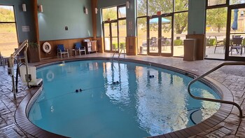 Holiday Inn Express Hotel & Suites Harrison By Ihg,Arkansas>>Harrison,3 star